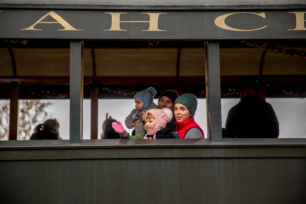 Savannah Santa Train 2