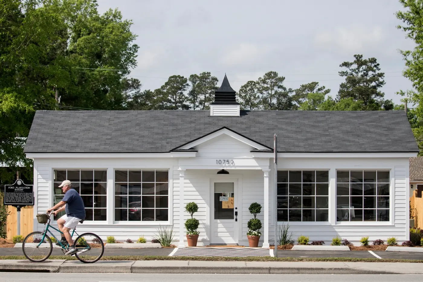 Richmond Hill Visitors Center/Ford Bakery