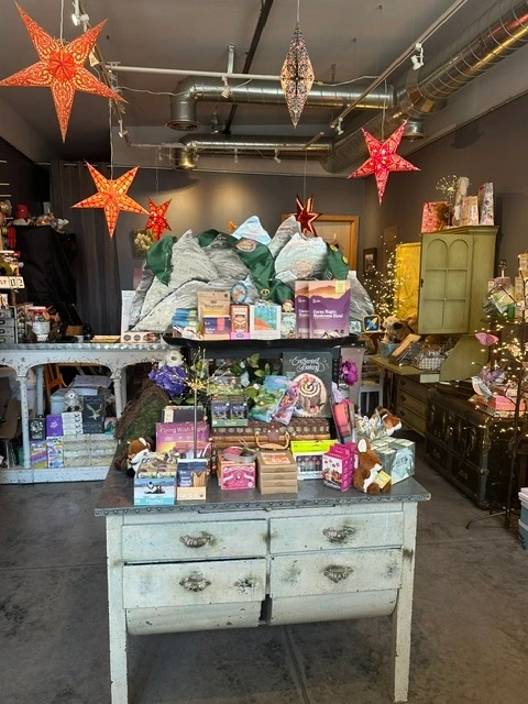 Estrella Enchanting Gifts & Collectibles 1