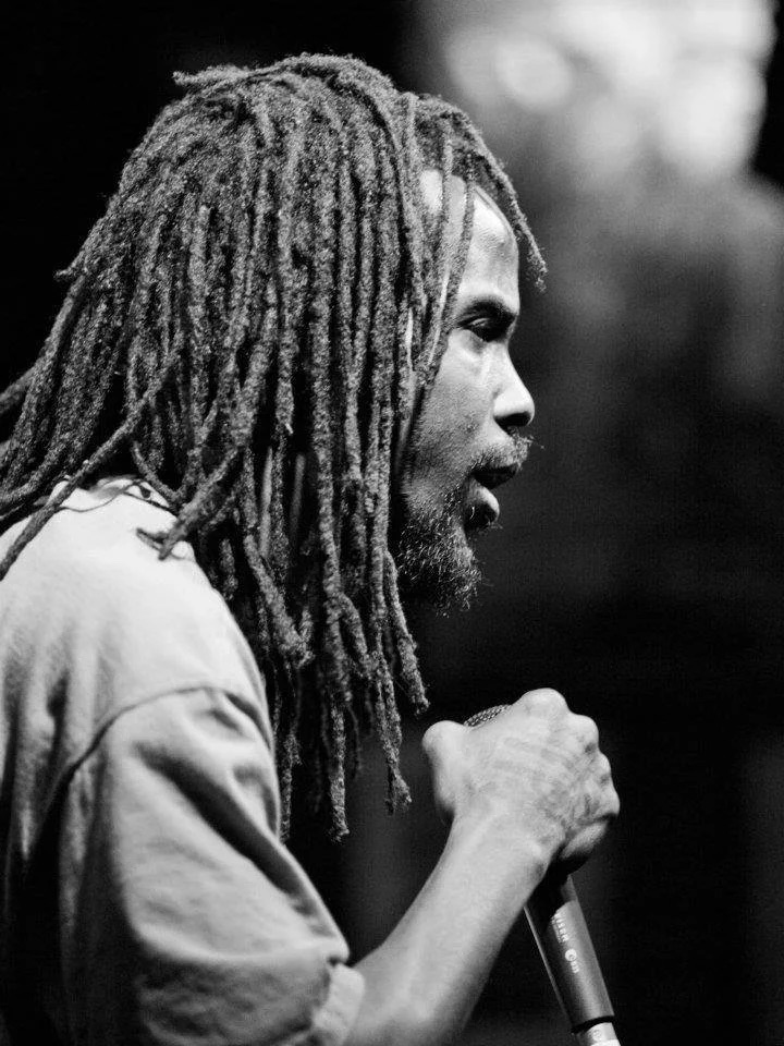 Live Music Fire & Wine: Basik Lee